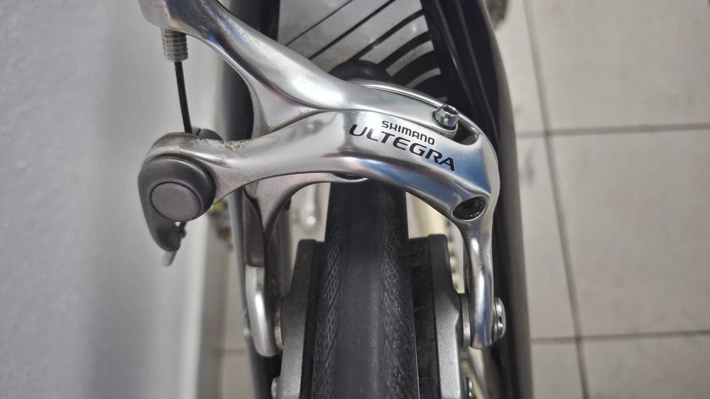 Bicicleta de estrada em carbono Scott CR1 Pro