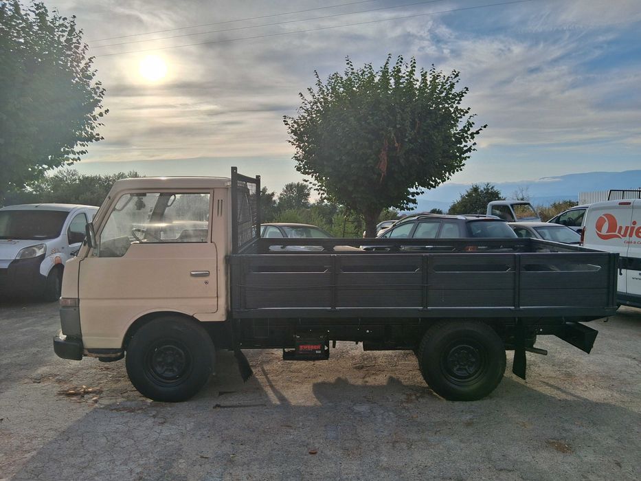 Nissan Cabstar 1987