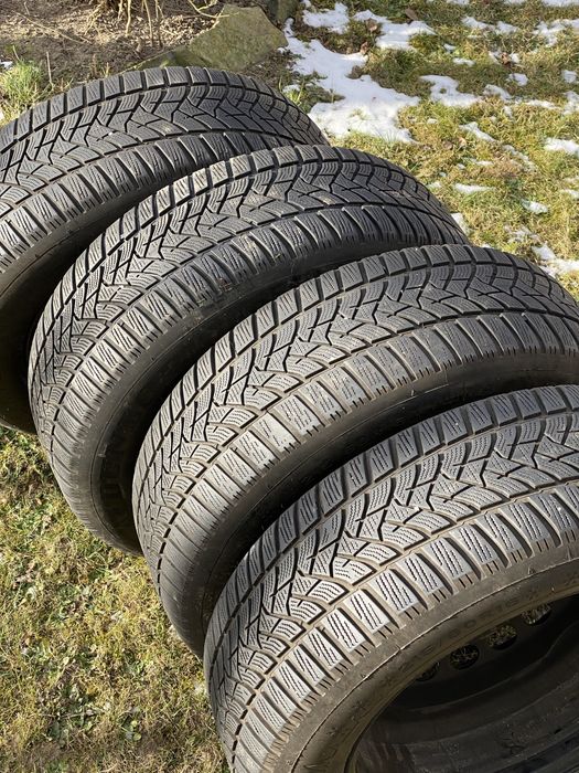 Dunlop 215/60/16 стан нові