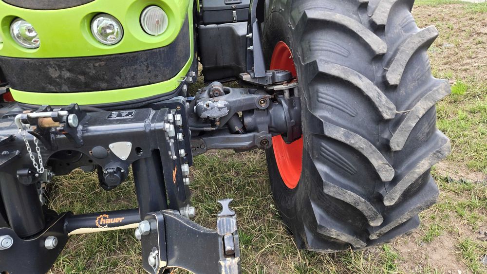 Трактор Claas Arion 620