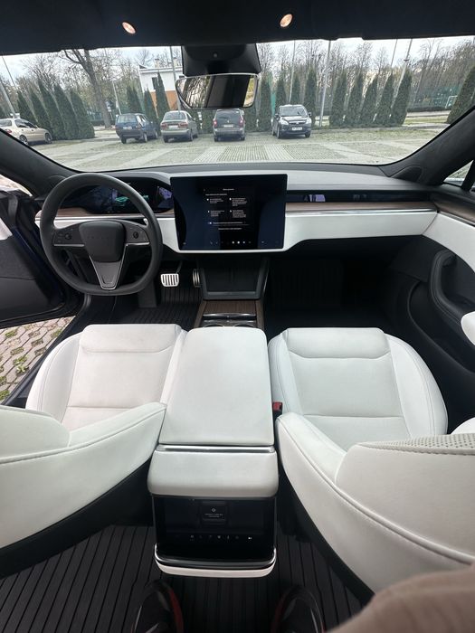 Tesla model s long range