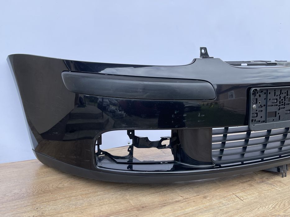 Бампер передній VW Golf 5 хетчбек LC9Z 2003-2008 Фольксваген Гольф 5