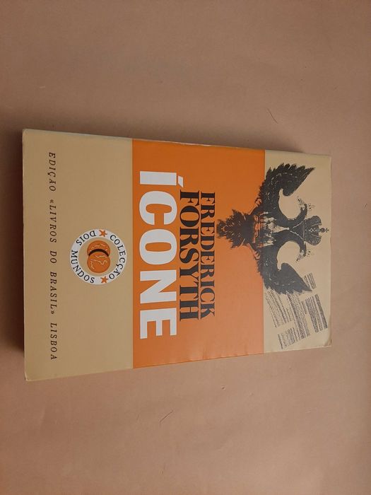 Ícone // Frederick Forsyth