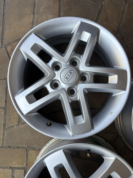 Оригінальні диски 5/114.3 r16 6.5j et51 kia ceed  hyundai