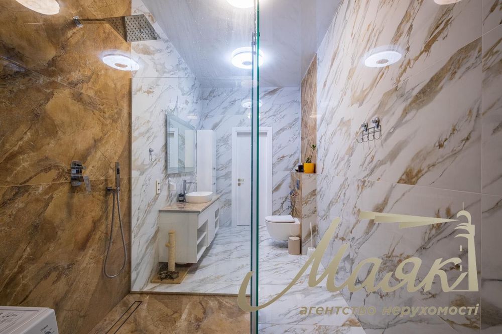 ПРОДАЖ сучасний одноповерховий будинок площею 182,7 м² у затишному селі Погреби, Броварського району Київської області, вул. Пасіченка.