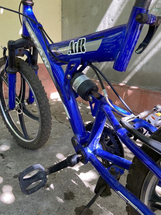 велосипед Titan Air синього кольору