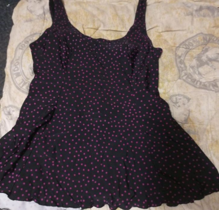 Суцільний купальник