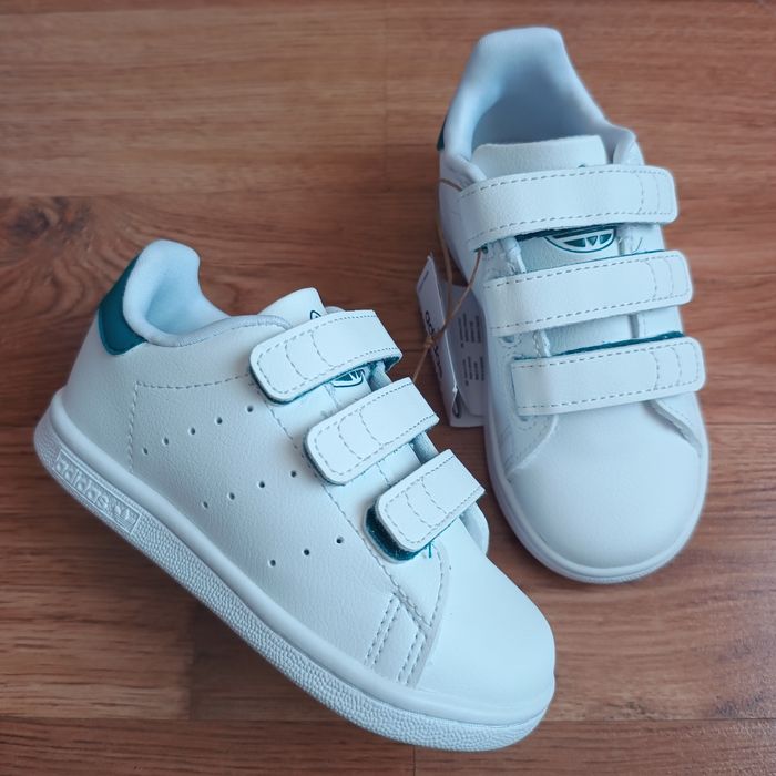 нові оригінальні Adidas Stan Smith р22,  23.5,25, 27