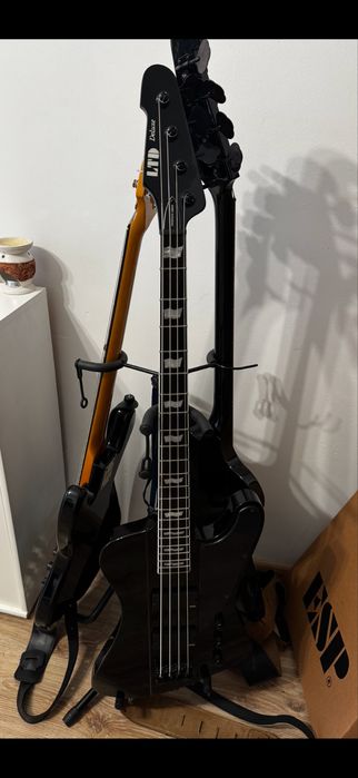 Gitara basowa LTD Phoenix 1004