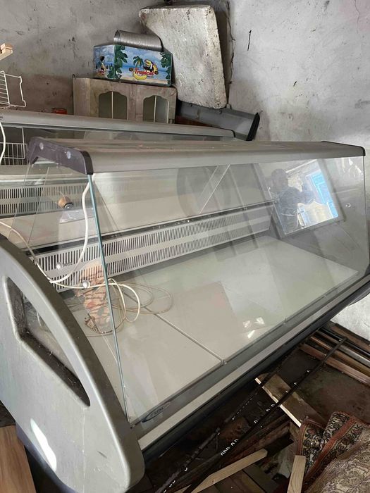 Вітрини "РОСС" Розміри: 160см-2шт 110см-1шт Ціна 20000грн