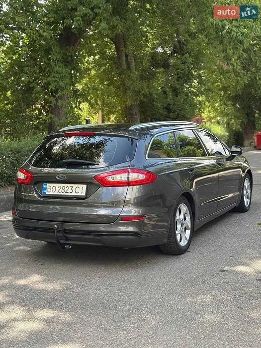 FORD MONDEO 2015 року