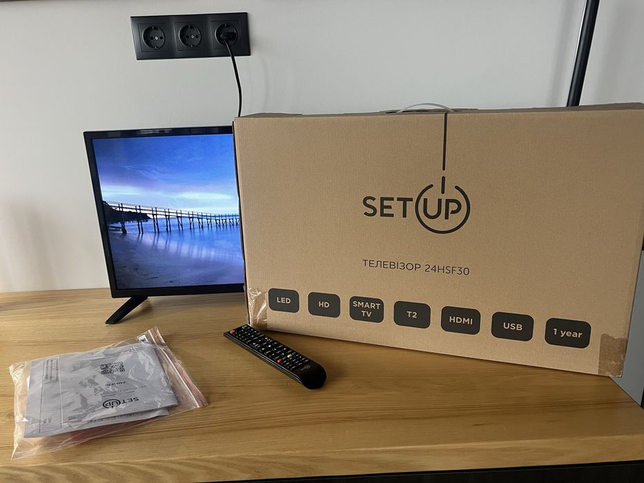 Телевізор. Новий. Тільки відкрили.