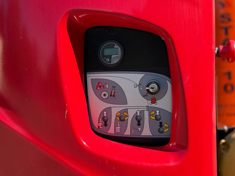 Вертикальний щогловий електричний підйомник MANITOU 100VJR 10 метрів