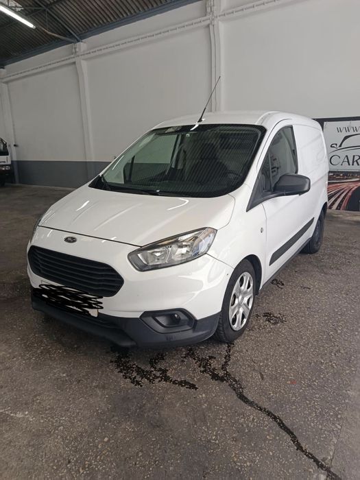 Ford transit courier