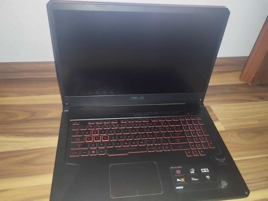 Sprzedam laptopa Asus