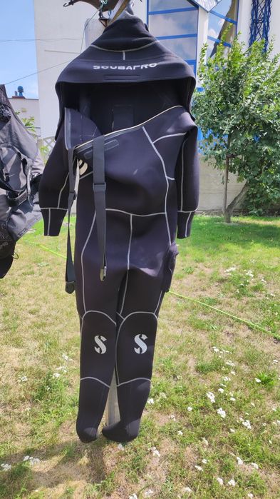 Suchy skafander nurkowy Scubapro Everdry 4