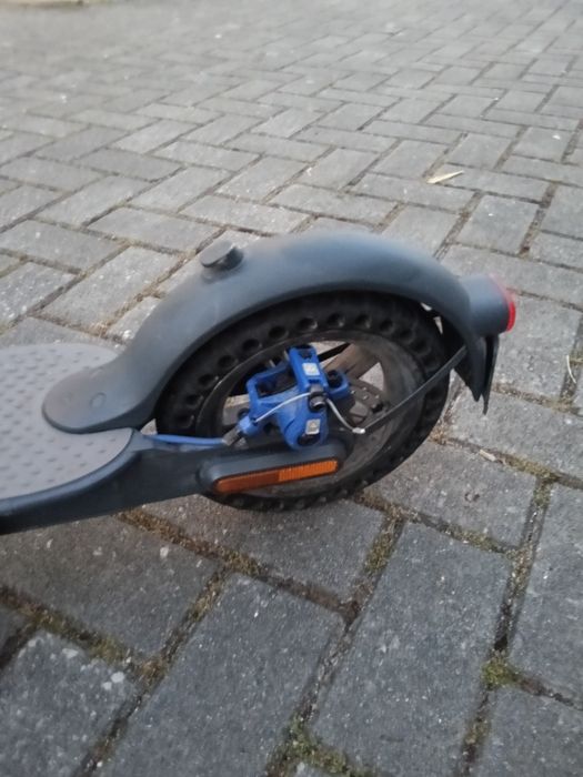 Xiaomi Electric Scooter Mi 3 (Como Nova) + Capacete Opcional