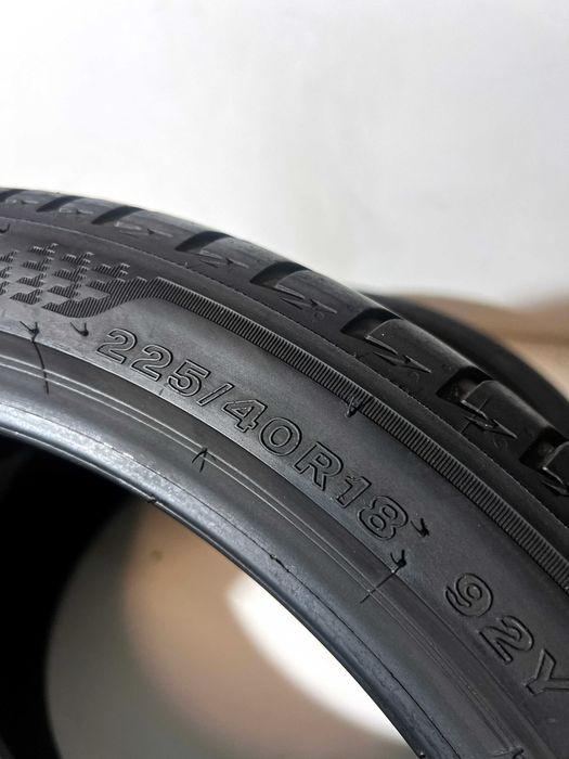 Pneus Bridgestone Turanza T005 - 225/40/18 - Excelentes