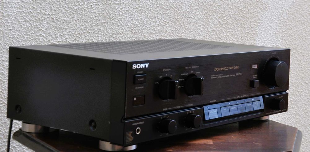 Stereo Integrated Amplifier - SONY TA F 411