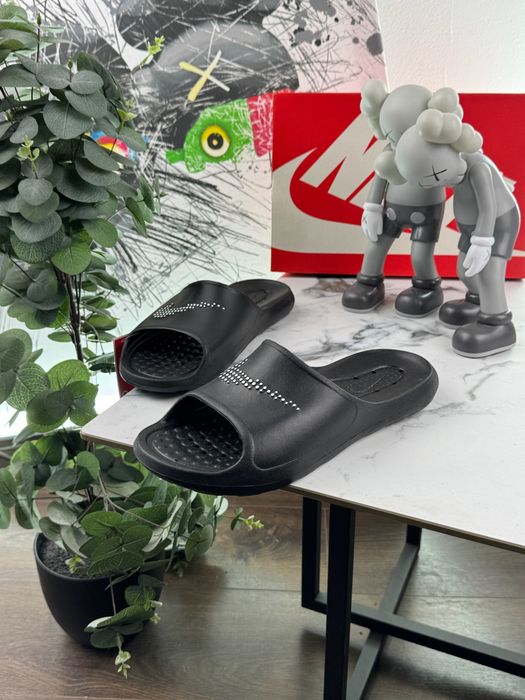 Нові тапочки шльопки Nike Victori One 42.5 і 44 розмір N45
