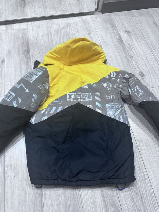 Курточка на зріст 140+