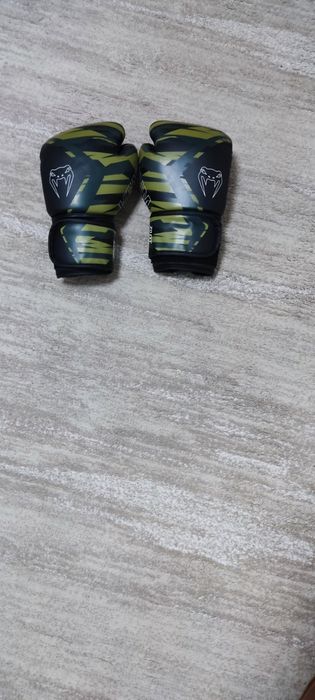 Перчаткі для бокса