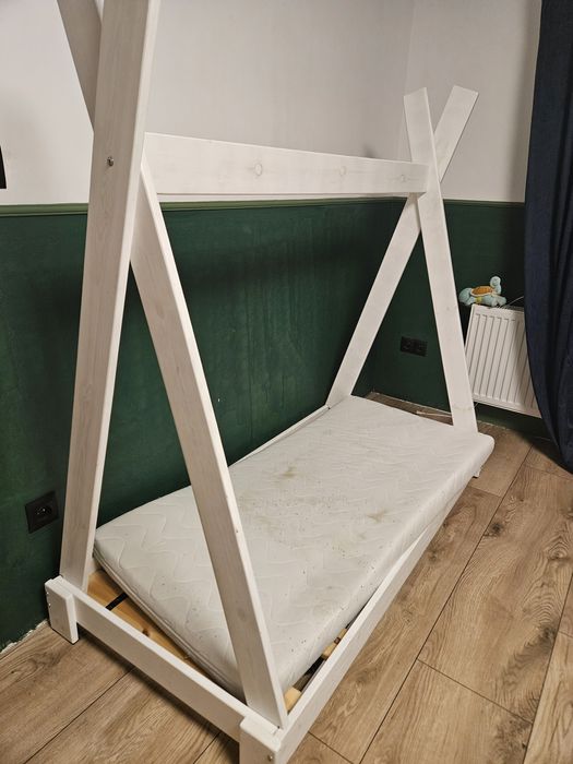 Dziecięce łóżko drewniane topi namiot Białe