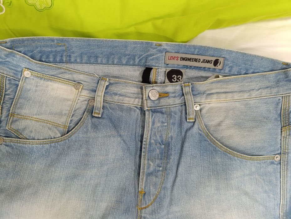 Levis Engineered Jeans