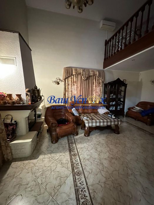 Продаж дома с выходом на реку Конча-Заспа ,дамба . село Козин