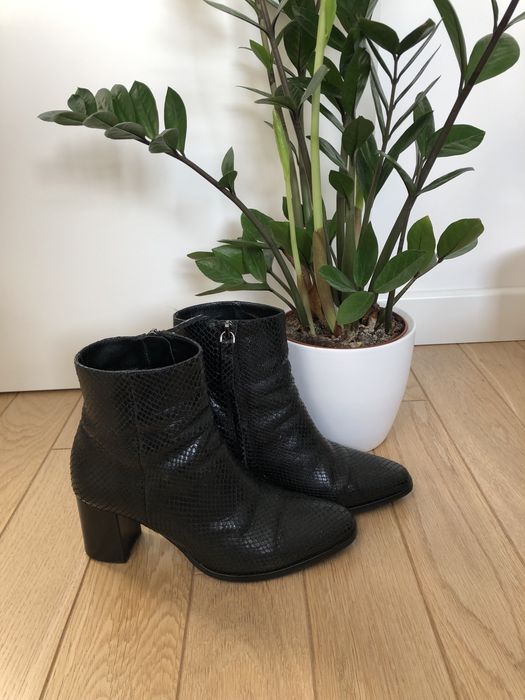 Botki Massimo Dutti skórzane ze zwierzęcym wzorem