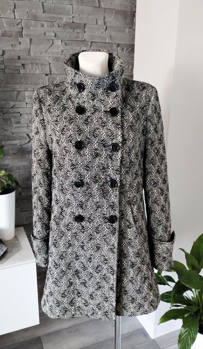 Elegancki piękny płaszcz damski rozmiar M/L