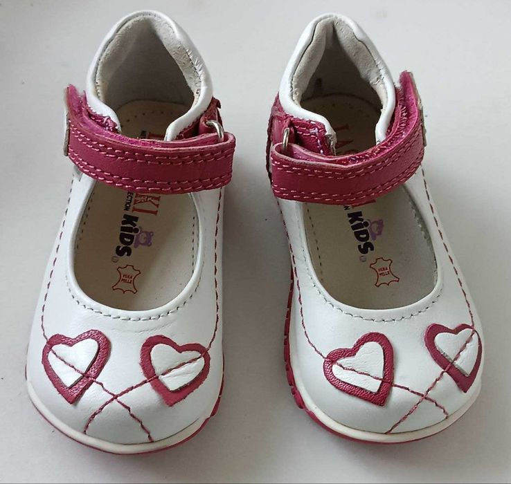 НАТУРАЛЬНА ШКІРА! Туфлі для дівчинки від Lasocki Kids (Польща) 18р