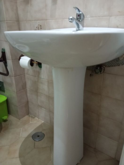 Lavatório com misturadora