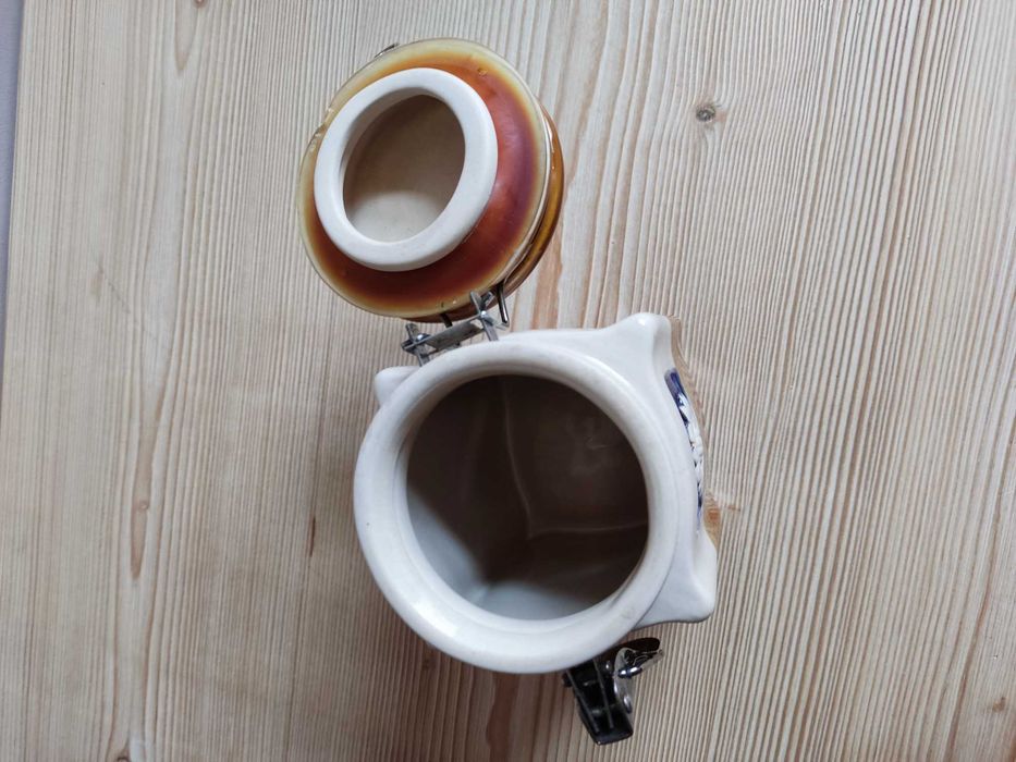 Pojemnik ceramiczny zamykany brązowo kremowy z PRL