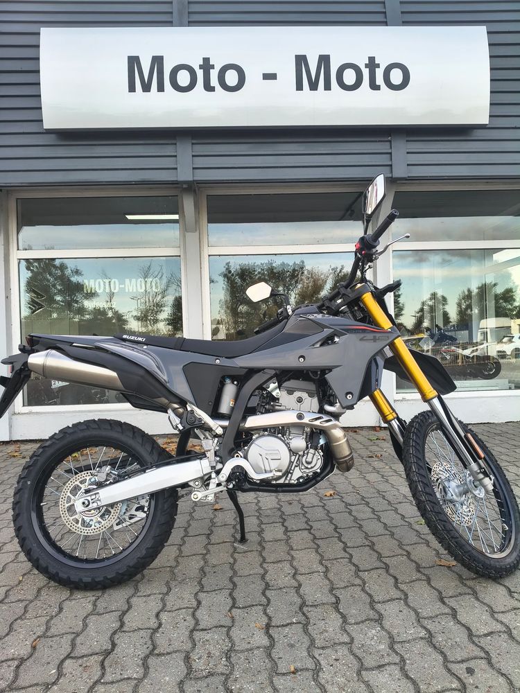 alt