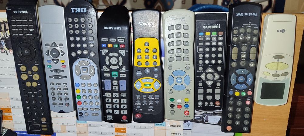 Comandos para TV's originais e/ou universais/aparelho TDT e outros