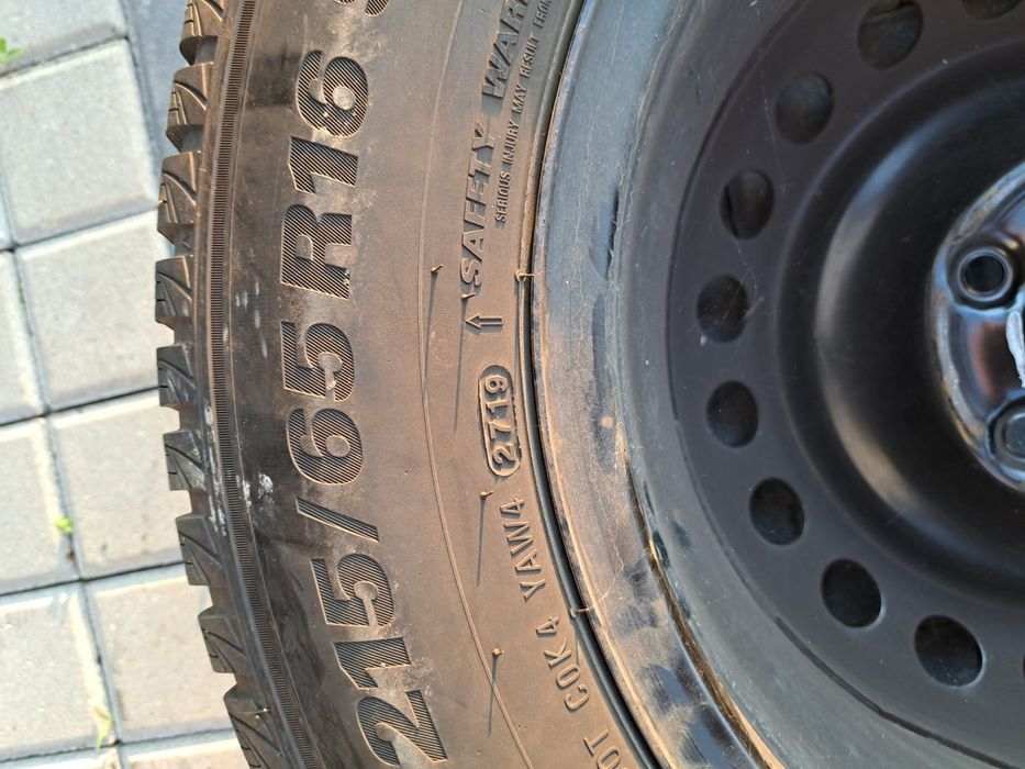 Opony 215/65/16 Zima KUMHO WinterCraft Wp51