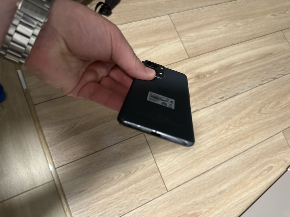 One plus Nord 2t 5g  8/128 gb black