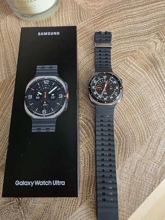 Samsung Galaxy Watch Ultra 2025.64GB titanium silver - DRUGA GENERACJA