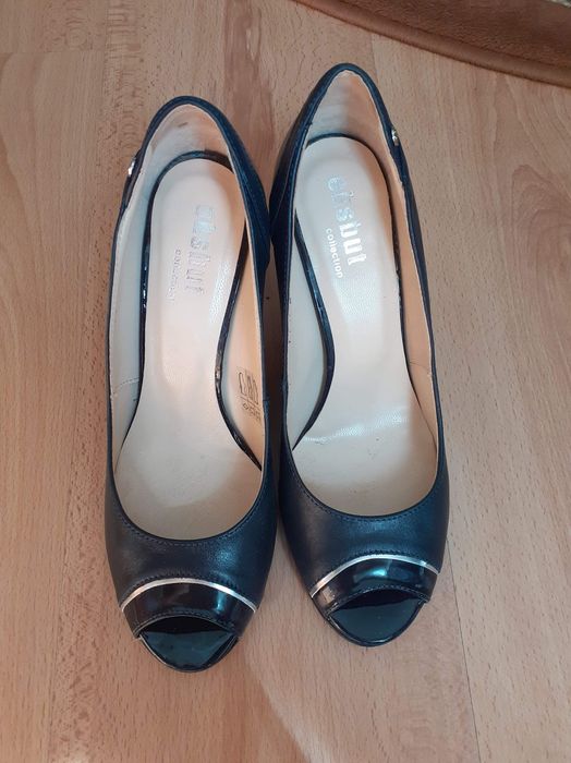 Buty na obcasie skóra NOWE