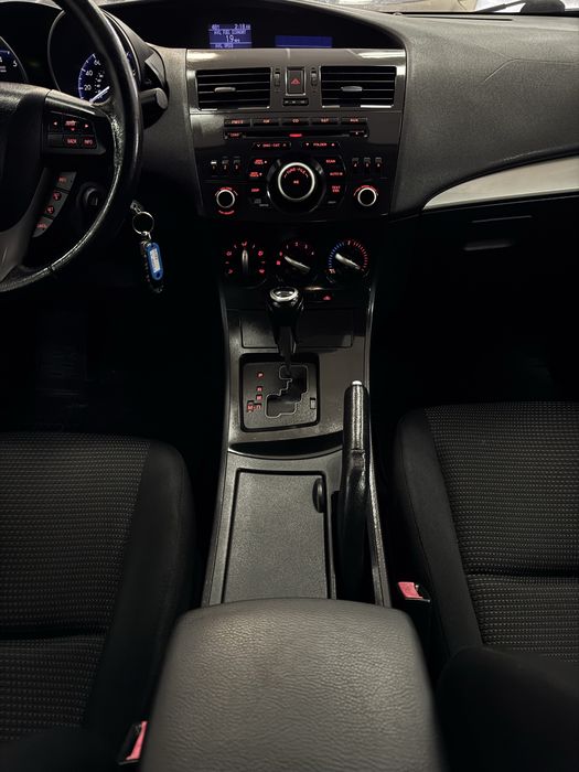 Mazda 3 Sedan 2.0i 16V 5АКПП 2012 р.в. (150 к.с.)