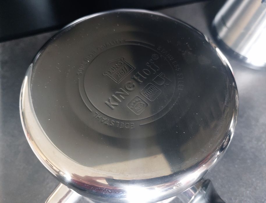 Garnek do gotowania mleka z gwizdkiem