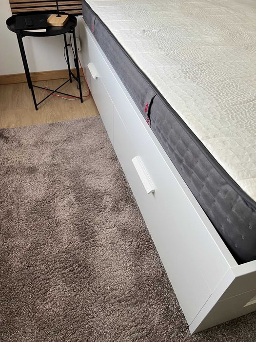 Cama IKEA BRIMNES (160x200)+ estrado+ colchão viscoelástico