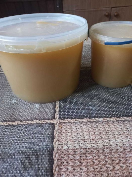 Натуральний липовий мед з власної пасіки