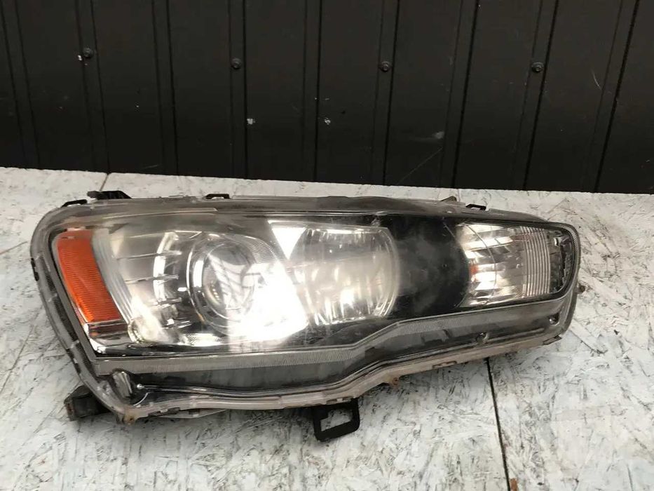 Фари передние фара Mitsubishi L200 Pajero Sport Outlander Lancer Wagon