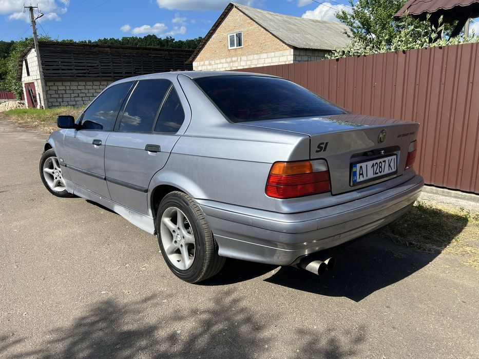 Бмв  е36 м50 б25