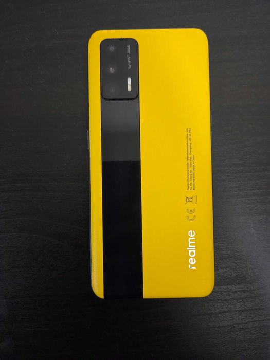 Realme GT 5G 12GB/256GB Racing Yellow (Snapdragon 888) - Excelente Estado
