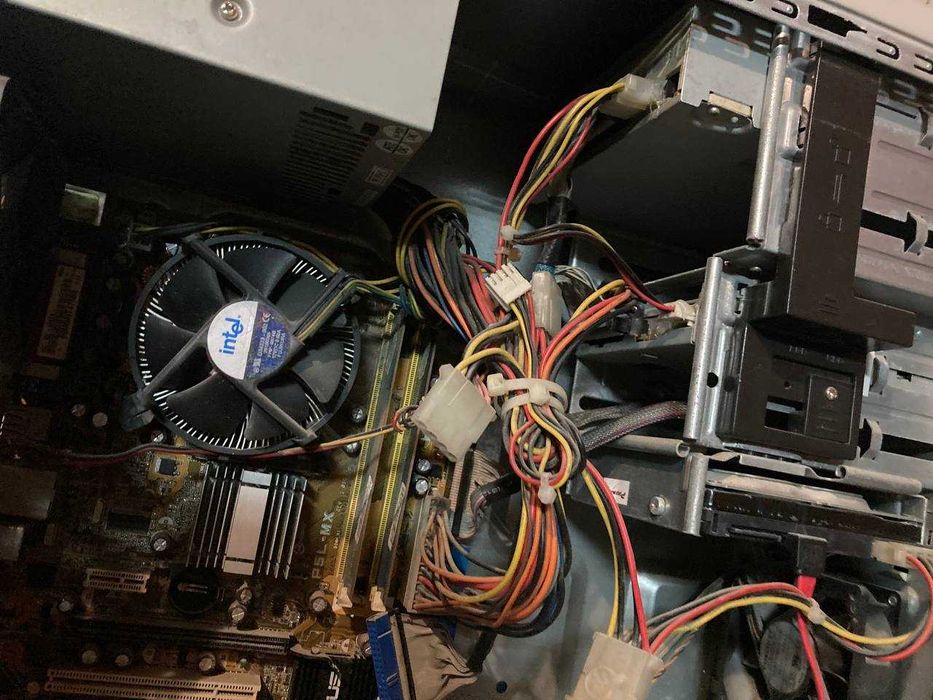 Системний блок/ пк/ комп’ютер Pentium 4. 2 ГБ ОЗП. HDD 320 ГБ