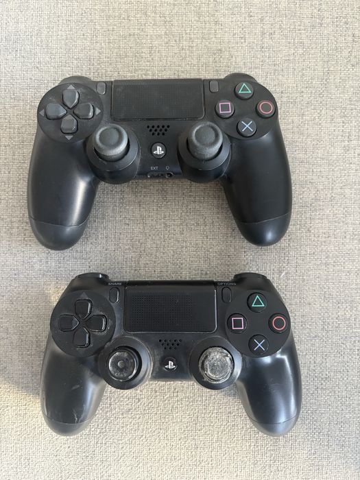 Comandos PS4 originais DualShock 4 para peças (2 unidades)