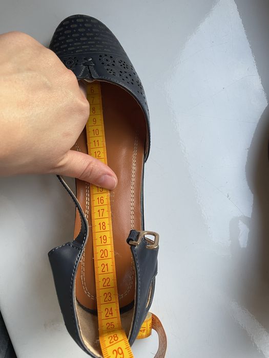 Жіночі босоніжки